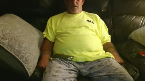 bostonguy1969 online show from 09/19/25, 02:02