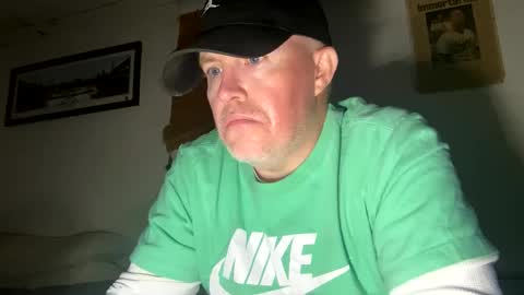 Snapshot of bostonirish45 chatting on 05/09/26, 05:12 bostonirish45 online show from 05/09/26, 05:12