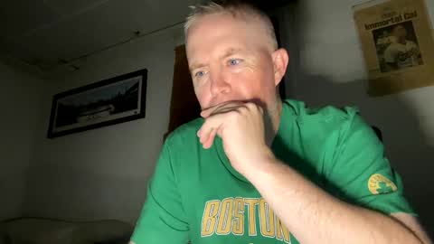 Snapshot of bostonirish45 chatting on 06/08/26, 02:45 bostonirish45 online show from 06/08/26, 02:45