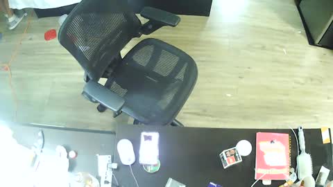 Snapshot of botoezadam chatting on 09/16/25, 07:48 botoezadam online show from 09/16/25, 07:48