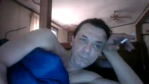 Snapshot of bottomcdforoldersc chatting on 12/27/24, 05:48 James online show from 12/27/24, 05:48