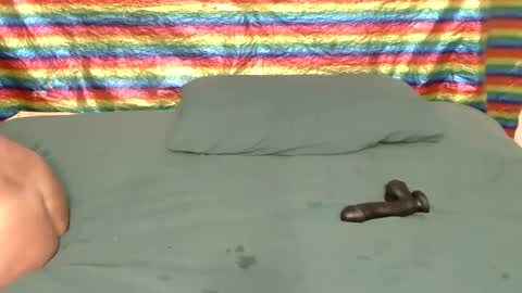 bottomdaddyforyou925375 online show from 01/03/25, 11:55