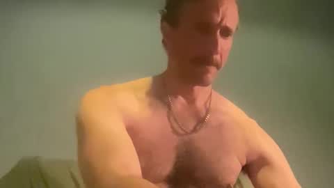 bottommanbln online show from 10/25/25, 10:26