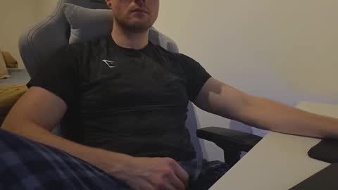 Snapshot of bottomtsinner chatting on 03/03/26, 08:59 bottomtsinner online show from 03/03/26, 08:59