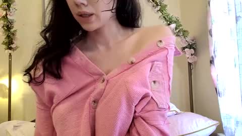 Bouncy Queen Majesty online show from 03/11/25, 05:24