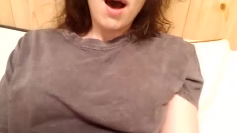 Bouncy Queen Majesty online show from 09/17/25, 06:20