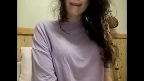 Bouncy Queen Majesty online show from 10/20/25, 06:52