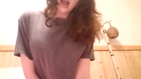 Bouncy Queen Majesty online show from 05/29/26, 06:50