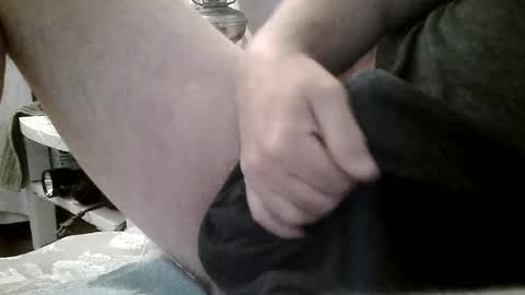 Snapshot of bourbon1965 chatting on 06/19/26, 12:09 Bourbon online show from 06/19/26, 12:09