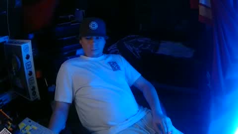 Snapshot of bowerboi1217 chatting on 11/30/25, 03:10 Bowerboi1217 online show from 11/30/25, 03:10