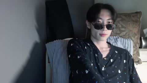 boxman556990 online show from 12/13/24, 01:33