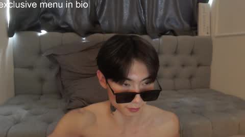 boxman556990 online show from 11/19/25, 06:02