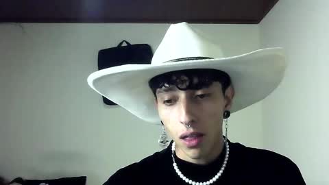 Boy Astro online show from 01/31/25, 11:56