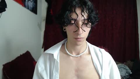 Boy Astro online show from 10/15/25, 11:38