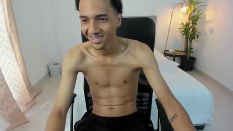boy_master77 online show from 02/24/25, 09:41