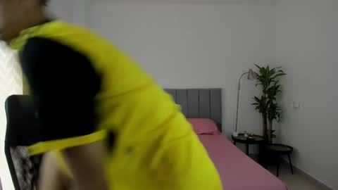 boy_master77 online show from 02/27/25, 05:15