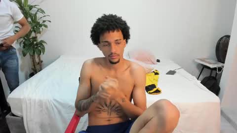 boy_master77 online show from 10/25/25, 02:19