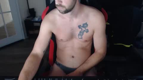 boy_t0y89 online show from 11/15/25, 12:34