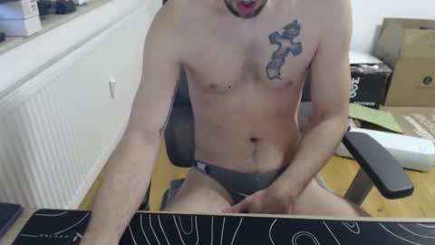 boy_t0y89 online show from 03/09/26, 06:06