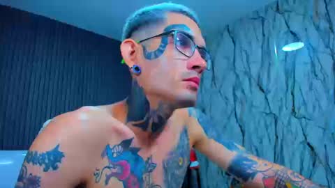 boy_tatto77 online show from 01/08/26, 06:10