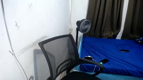 boyax16 online show from 02/19/25, 01:06