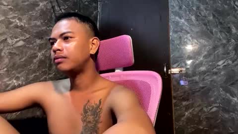 boyax16 online show from 11/26/25, 09:21