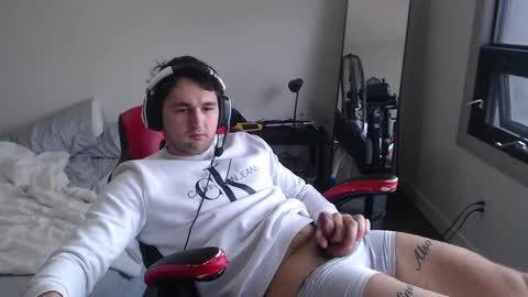 Snapshot of boybigcocks chatting on 03/12/25, 06:00 For business or to fuck me contact me boybigcocks Follow my OF online show from 03/12/25, 06:00