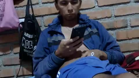 Boy online show from 10/18/25, 02:18