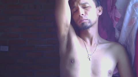 Snapshot of boycumlatino21 chatting on 04/03/26, 03:10 Boy online show from 04/03/26, 03:10