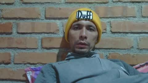 Snapshot of boycumlatino21 chatting on 04/18/26, 04:27 Boy online show from 04/18/26, 04:27