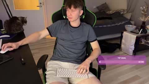 Eddie online show from 12/29/24, 01:45