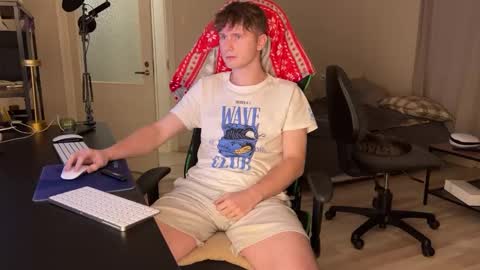 Eddie online show from 01/04/25, 11:27