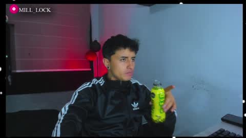 Snapshot of boylatin_777 chatting on 12/02/24, 04:31 miguel  online show from 12/02/24, 04:31