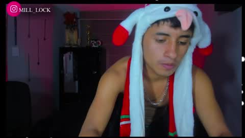 Snapshot of boylatin_777 chatting on 12/03/24, 04:58 miguel  online show from 12/03/24, 04:58