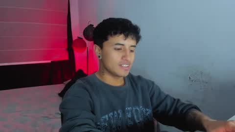 Snapshot of boylatin_777 chatting on 12/30/24, 03:25 miguel  online show from 12/30/24, 03:25