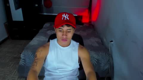 Snapshot of boylatin_777 chatting on 01/08/25, 04:34 miguel  online show from 01/08/25, 04:34