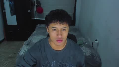 Snapshot of boylatin_777 chatting on 01/10/25, 03:18 miguel  online show from 01/10/25, 03:18