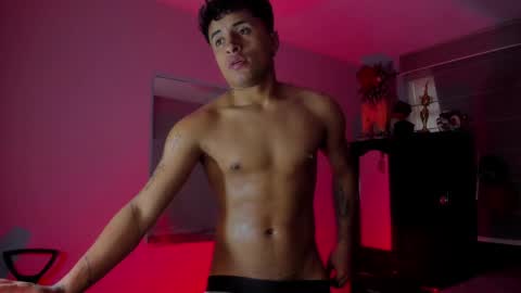 Snapshot of boylatin_777 chatting on 01/15/25, 12:15 miguel  online show from 01/15/25, 12:15