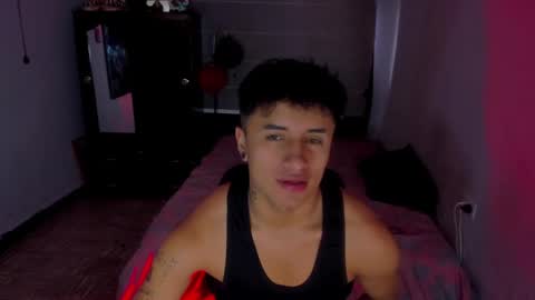 Snapshot of boylatin_777 chatting on 01/23/25, 08:13 miguel  online show from 01/23/25, 08:13