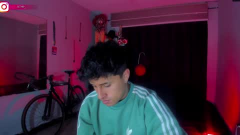 Snapshot of boylatin_777 chatting on 02/07/25, 02:29 miguel  online show from 02/07/25, 02:29