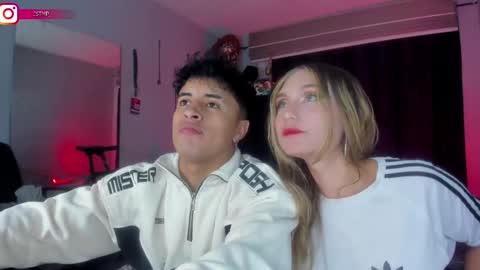 Snapshot of boylatin_777 chatting on 02/14/25, 04:37 miguel  online show from 02/14/25, 04:37