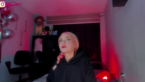 Snapshot of boylatin_777 chatting on 02/17/25, 03:36 miguel  online show from 02/17/25, 03:36