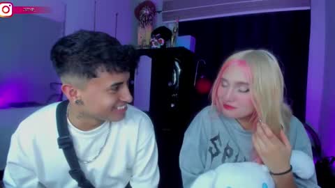 Snapshot of boylatin_777 chatting on 02/19/25, 04:55 miguel  online show from 02/19/25, 04:55