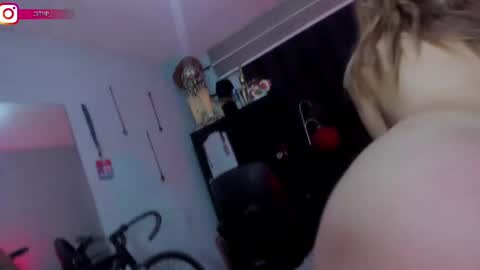 Snapshot of boylatin_777 chatting on 03/09/25, 05:39 miguel  online show from 03/09/25, 05:39