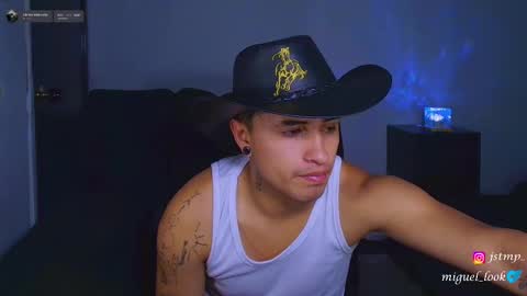 Snapshot of boylatin_777 chatting on 10/17/25, 06:49 miguel  online show from 10/17/25, 06:49