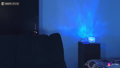 Snapshot of boylatin_777 chatting on 10/27/25, 03:27 miguel  online show from 10/27/25, 03:27