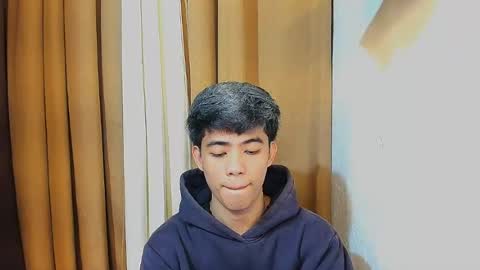 Snapshot of boynextdoor4ux chatting on 07/01/26, 06:18 HI IM JAMES DONT FORGET GIVE ME THUMBS UP AND JOIN TO MY FANCLUB online show from 07/01/26, 06:18