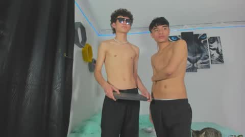 Snapshot of boys4hot_777 chatting on 03/04/25, 06:39 boys4hot_777 online show from 03/04/25, 06:39