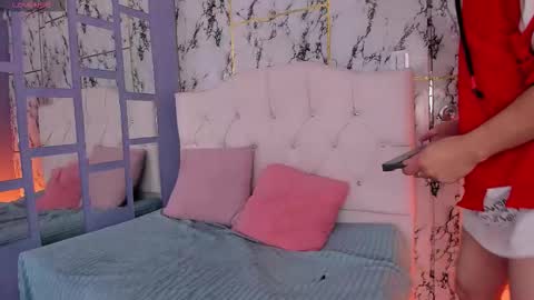 Axel  Chris online show from 11/26/25, 01:12