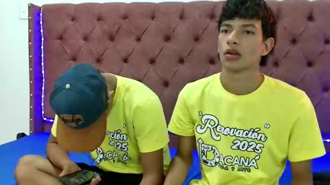 ALEX - TAYLER  -MIKE online show from 01/31/25, 01:45